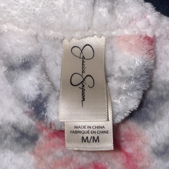 Jessica Simpson Robe - Picture 4 of 4